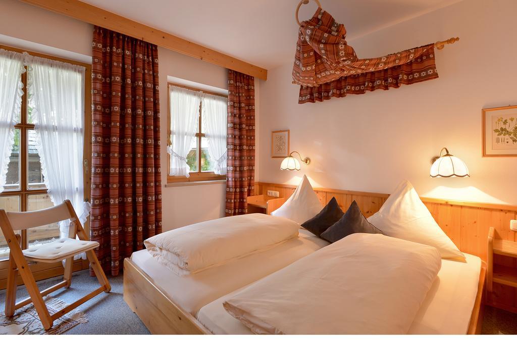 Haus Gaisberger Apartment Mayrhofen Room photo